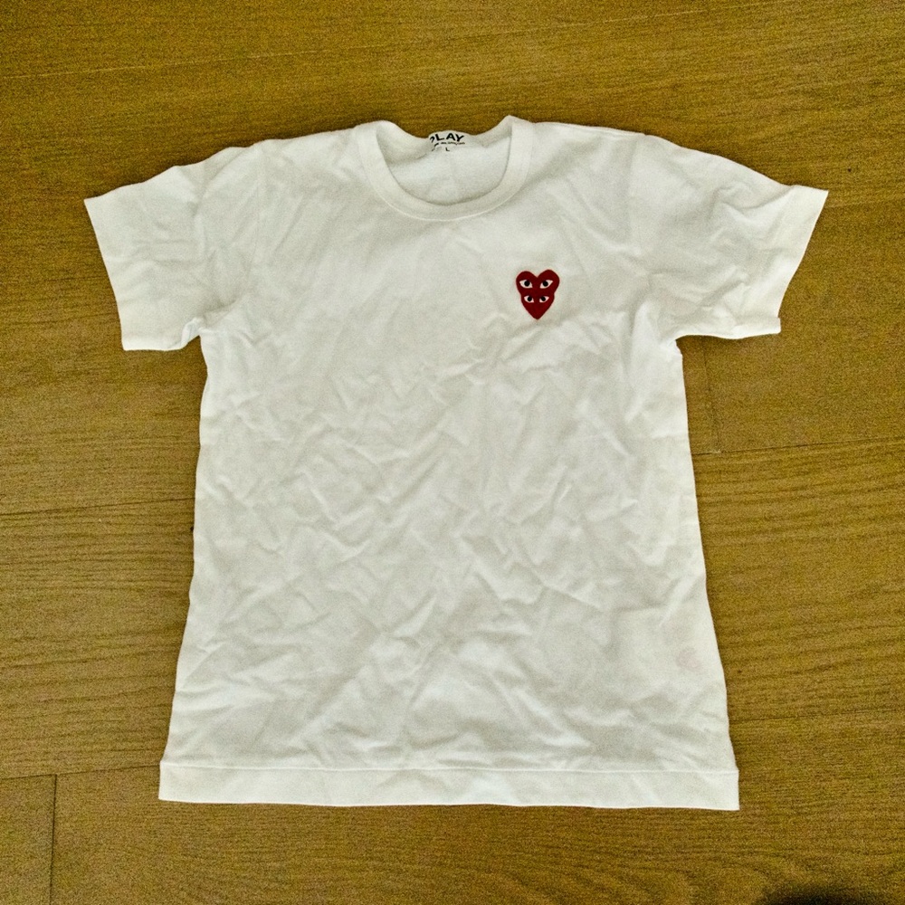 Comme des Garcons PLAY White Red Heart Short Sleeve Tee
